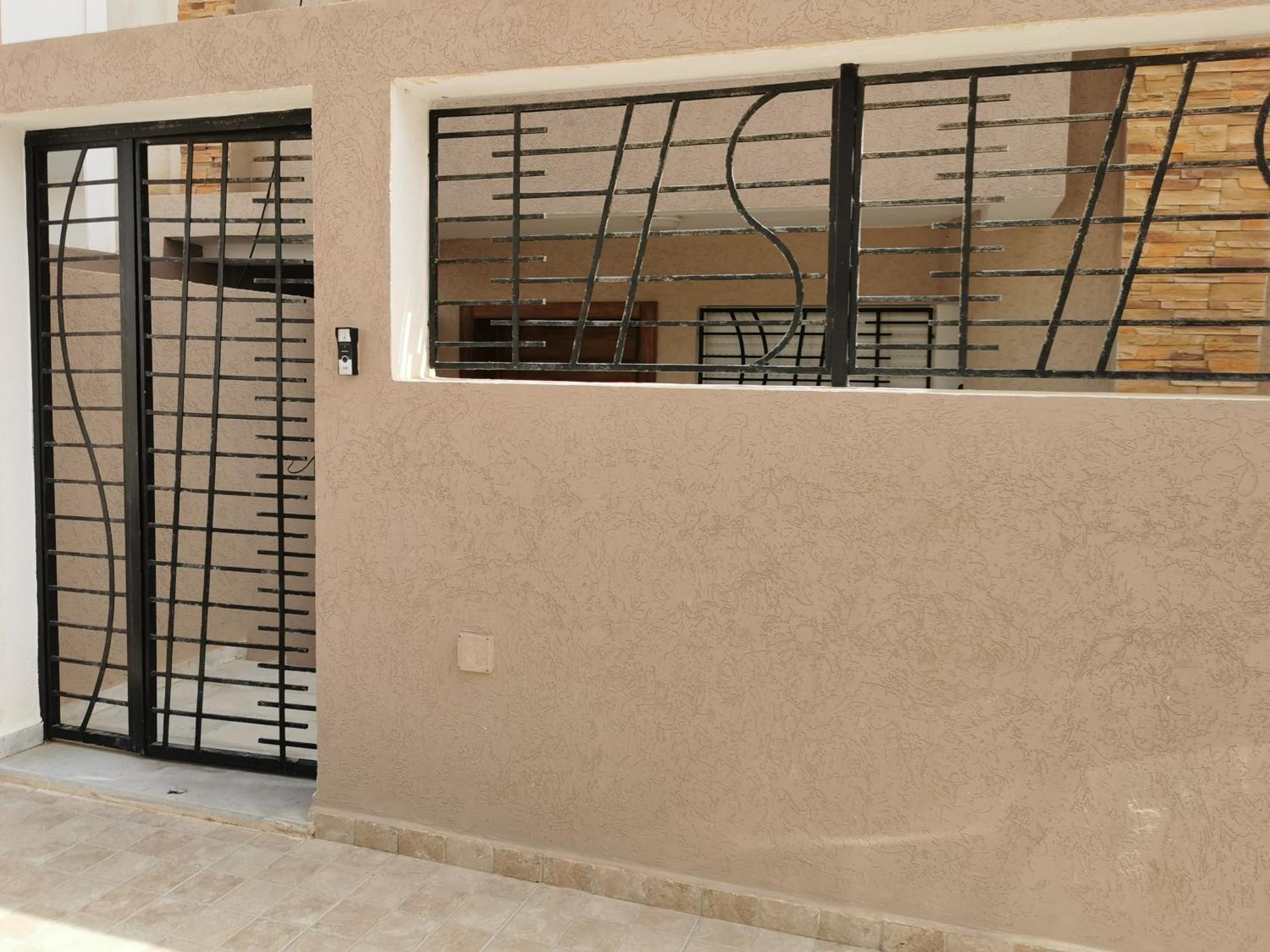 Rdc S2 Pieds Dans L'Eau Parking Privee Hammam Sousse Exterior foto
